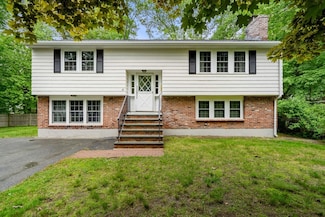 45 Fairfield St, Maynard, MA 01754