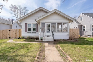 3032 Grand Ave, Davenport, IA 52803