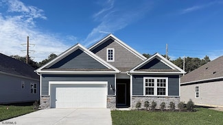 135 Hilton Head Ct, Egg Harbor Township, NJ 08234