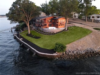 1328 Jeffries Rd, Osage Beach, MO 65065