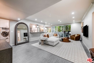 1015 N Kings Rd Unit 110, West Hollywood, CA 90069