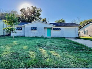 707 N Ray St, Alvarado, TX 76009