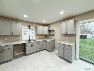 120 W Caldwell St, La Plata, MO 63549
