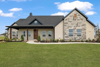 233 Marshall Cir, Whitewright, TX 75491