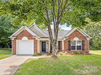7401 Stone Mountain Ct, Charlotte, NC 28262