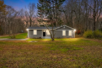 29 Brush Hill Rd, Clinton, CT 06413