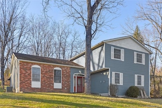 63 Farview Rd, Carmel, NY 10512