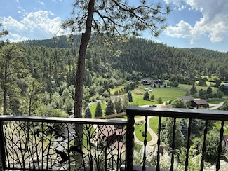 22909 Cliff View Ln, Rapid City, SD 57702