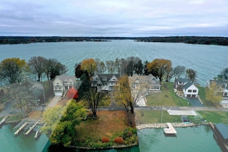 1981 Fagerness Point Rd, Wayzata, MN 55391