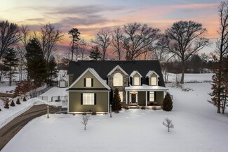25 Lamplighter Ln, Salem, NH 03079