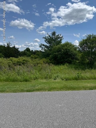 68 Hillside Dr, Athens, NY 12015