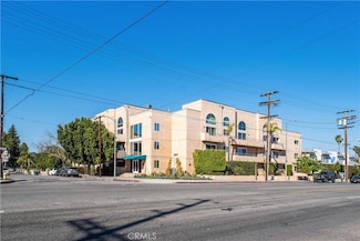 5604 Rhodes Ave Unit 312, Valley Village, CA 91607