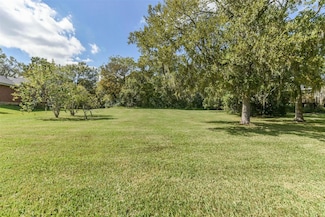 5362 Appleblossom Ln, Friendswood, TX 77546
