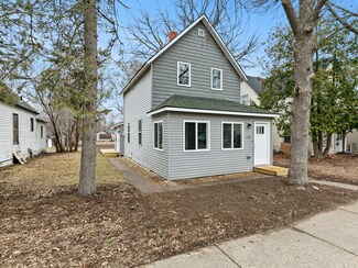 715 7th St NE, Little Falls, MN 56345