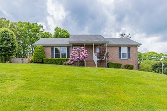 7109 Crestview Dr, Fairview, TN 37062