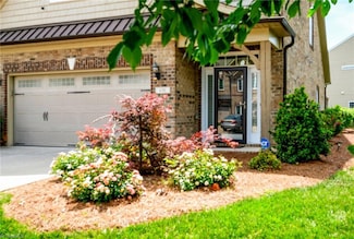 630 Stags Leap Ct, High Point, NC 27265