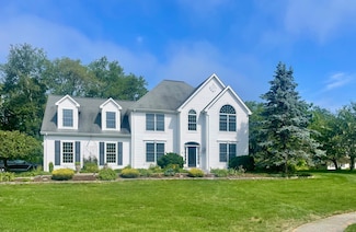 61 Brookview Ct, Groton, CT 06340