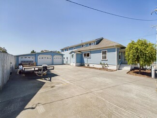 2226 Arbutus St, Eureka, CA 95503