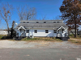 1207 N Market St, Marion, IL 62959