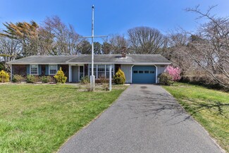 82 Cod Ln, Chatham, MA 02633