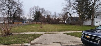 1236 Pine St, Muskegon, MI 49442