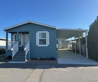 725 W Thornton Ave Unit 53, Hemet, CA 92543