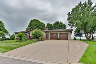 1011 8th St, Marathon, WI 54448