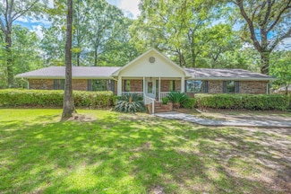 6060 Bud Moulton Rd, Crestview, FL 32536