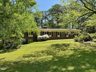 2118 N Woodland Rd, Henderson, NC 27536
