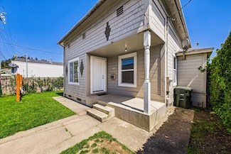 645 7th St, Fortuna, CA 95540