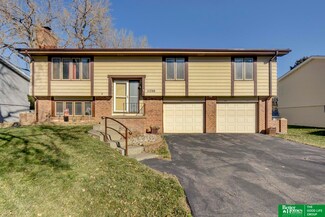 11720 Grand Ave, Omaha, NE 68164