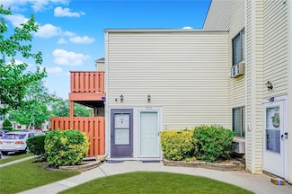 101 Stack Dr Unit A, Staten Island, NY 10312