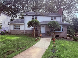 414 Heathcote Ave Unit Second Floor, Mamaroneck, NY 10543