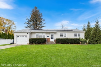 9 Elberta Dr, East Northport, NY 11731