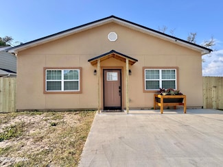 1409 E 6th Ct, Panama City, FL 32401