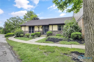 4 Knollwood Dr Unit E, Perrysburg, OH 43551