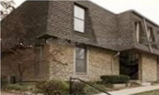 7414 W 102nd Ct, Overland Park, KS 66212