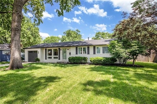 8761 Larsen St, Overland Park, KS 66214