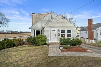170 Palmer St, Quincy, MA 02169