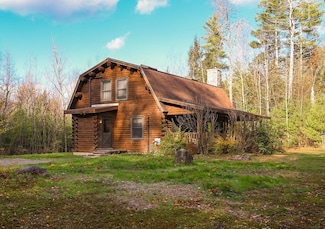 23 Dana Rd, Petersham, MA 01366