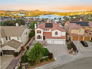 21 Via Del Macci Ct, Lake Elsinore, CA 92532