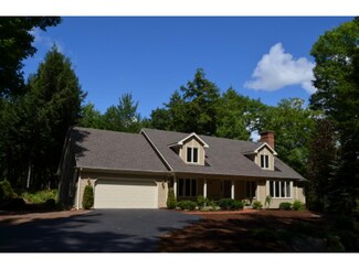 7 Bay Rd, Sunapee, NH 03782