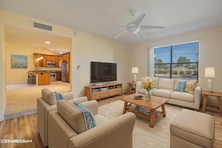 9463 E Jenan Dr, Scottsdale, AZ 85260
