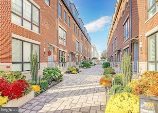 2002 Renaissance Walk, Philadelphia, PA 19145