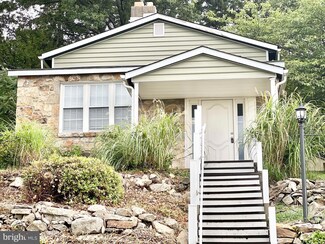 952 Highwood Ave, Reading, PA 19607