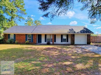 1430 Coalition Cir, Hinesville, GA 31313