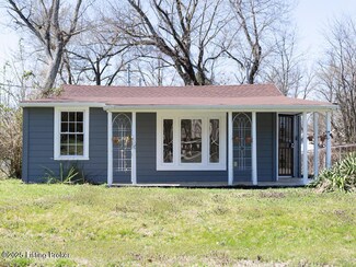 4618 E Overbrook Dr, Louisville, KY 40216