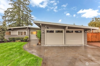 16849 NE 6th St, Bellevue, WA 98008