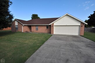 112 Flossie St, Trumann, AR 72472