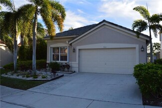 582 Willow Bend Rd, Weston, FL 33327